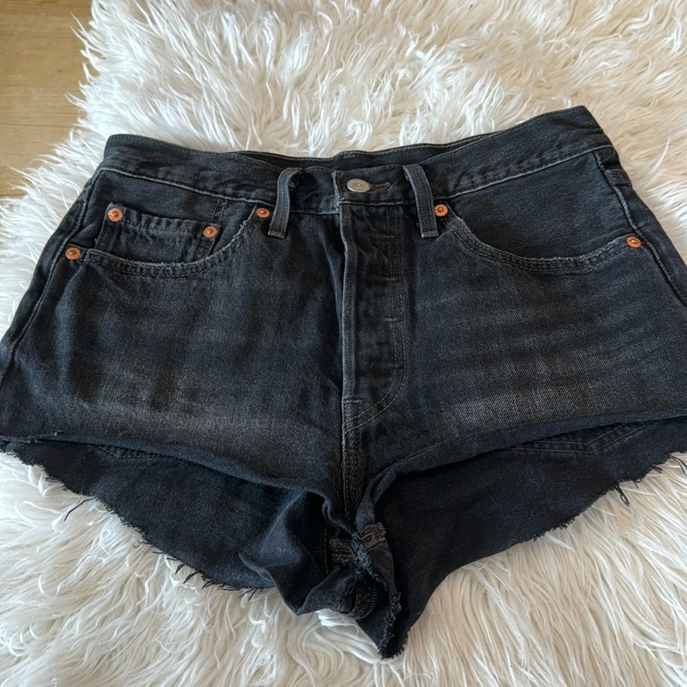 High waisted Levi’s cheeky shorts